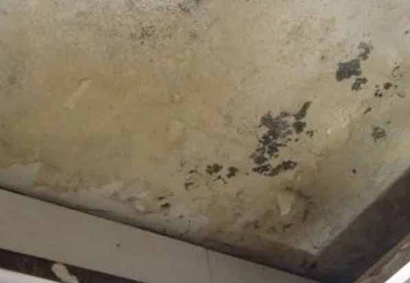酒泉市阳台漏水维修公司分享下酒泉市卫生间渗水维修需要注意哪些问题。